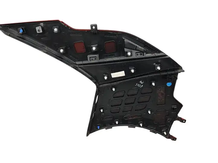 Kia Niro (2016 - ) 878D1AT000 Молдинг заднего крыла — фото 5