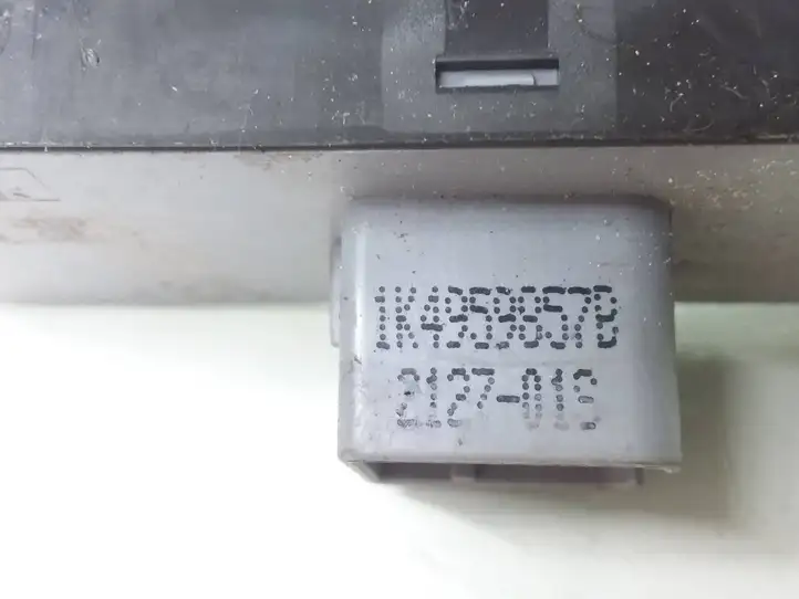 Volkswagen Touran I (2003 - 2010) 1K4959857B Блок кнопок стеклоподъемников — фото 3
