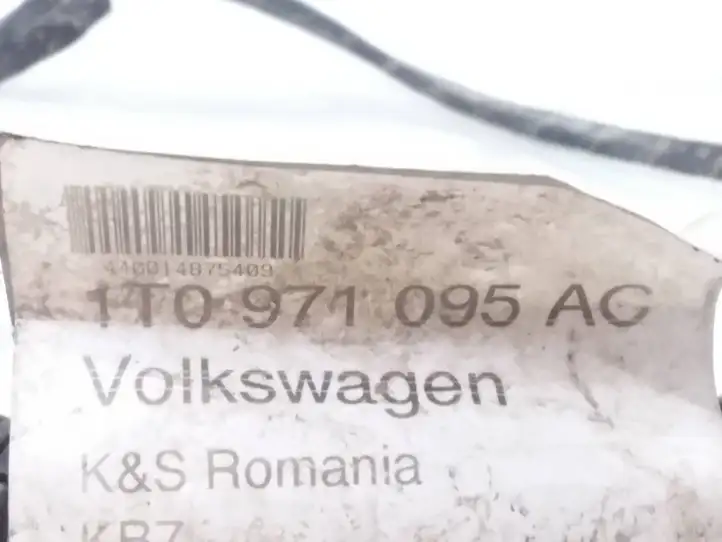 Volkswagen Touran I (2003 - 2010) 1T0971095AC Прочая электропроводка — фото 4