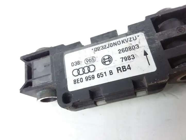Audi A4 S4 B6 8E 8H (2000 - 2006) 8E0959651B Датчик удара SRS — фото 3