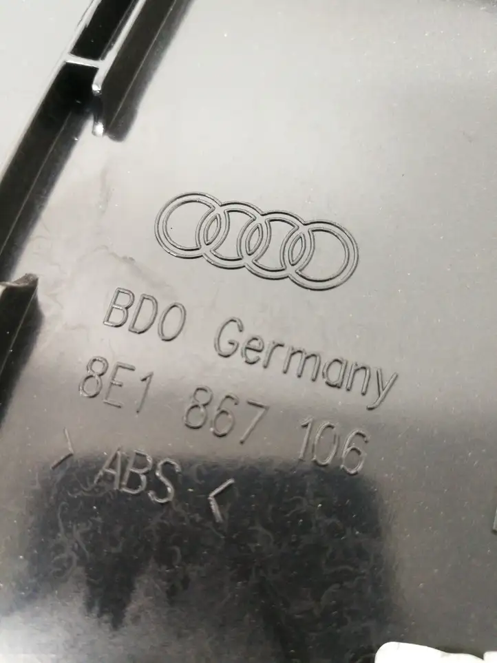 Audi A4 S4 B6 8E 8H (2000 - 2006) 8E1867106 Обшивка передней двери — фото 4