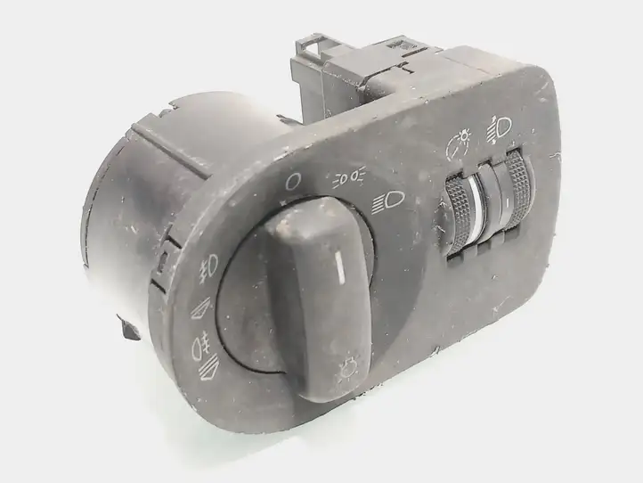 Audi A3/S3 8P (2003 - 2005) 8P1941531Q Включатель фонарей — фото 1