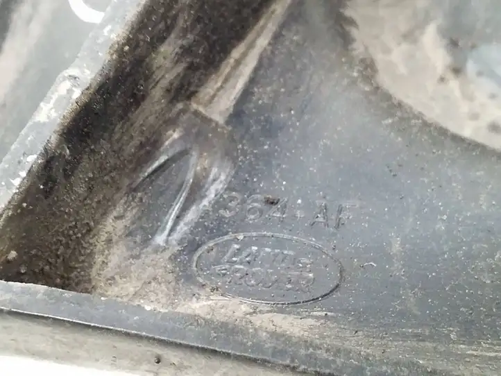 Land Rover Defender (2020 - ) Деталь задней подвески — фото 4