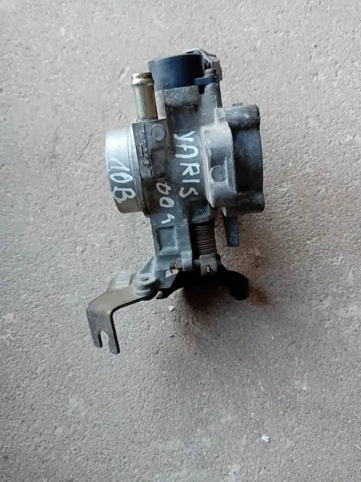 Toyota Yaris (1999 - 2003) 8945252011 Дроссельная заслонка — фото 2