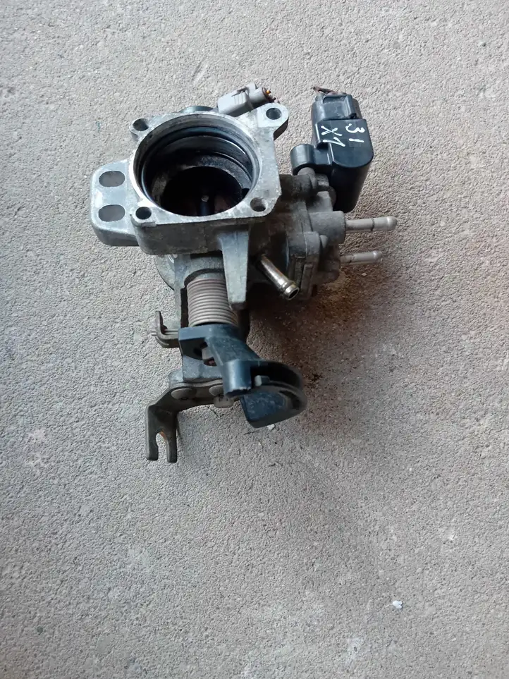 Toyota Yaris (1999 - 2003) 8945252011 Дроссельная заслонка — фото 5