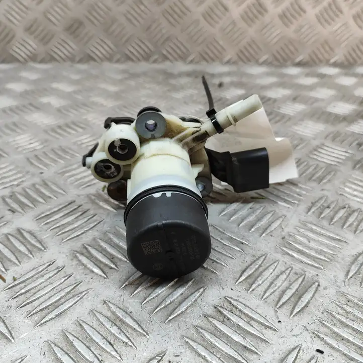 Seat Tarraco F01C250148 Насос AdBlue — фото 3