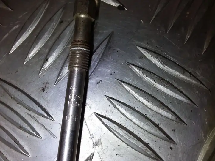Volvo S80 (2006 - 2009) 0250403001 Свечи накаливания — фото 2