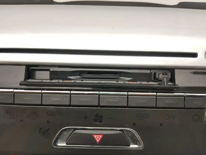 Maserati Quattroporte (2012 - 2016) 06700084910 Магнитола / мультимедийная система — фото 14