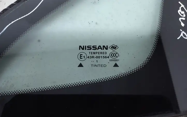 Nissan NV200 (2009 - ) Треугольное стекло кузова — фото 3