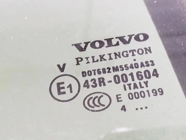 Volvo XC90 (2002 - 2006) 30674358 Форточка двери — фото 4