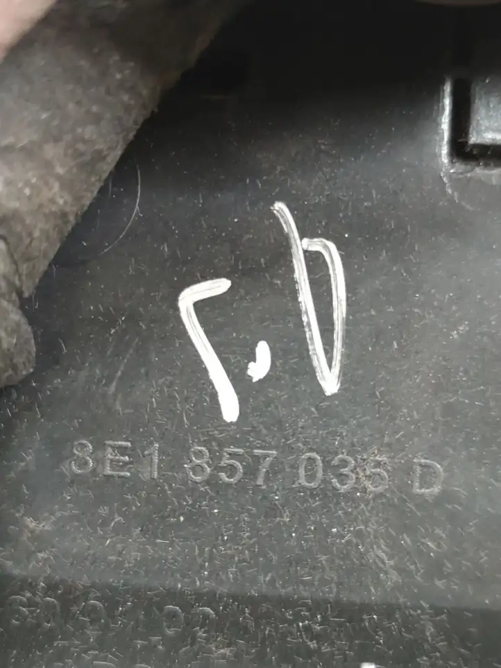 Audi A4 S4 B7 8E 8H (2004 - 2009) 8E1857035D Бардачок в сборе — фото 4
