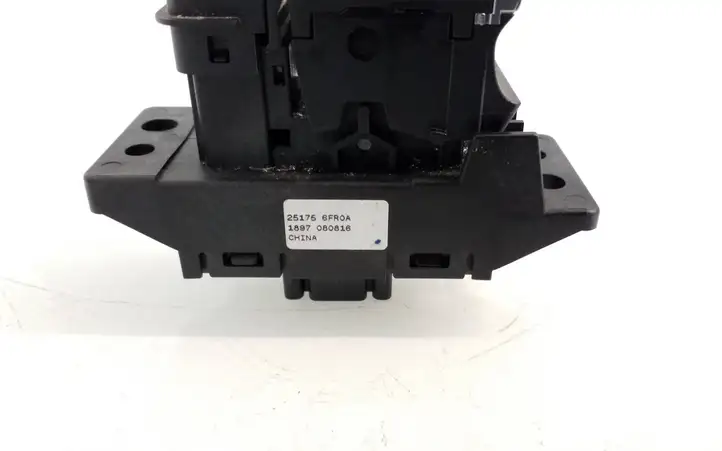 Nissan Qashqai (2013 - 2017) 251756FR0A Кнопка ручного тормоза — фото 6