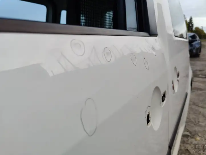 Volkswagen Caddy (2010 - 2015) Дверь — фото 6