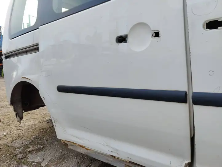 Volkswagen Caddy (2010 - 2015) Стекло раздвижной двери — фото 3