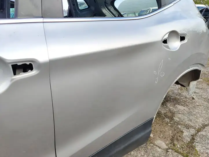 Nissan Qashqai (2013 - 2017) Задняя дверь — фото 3