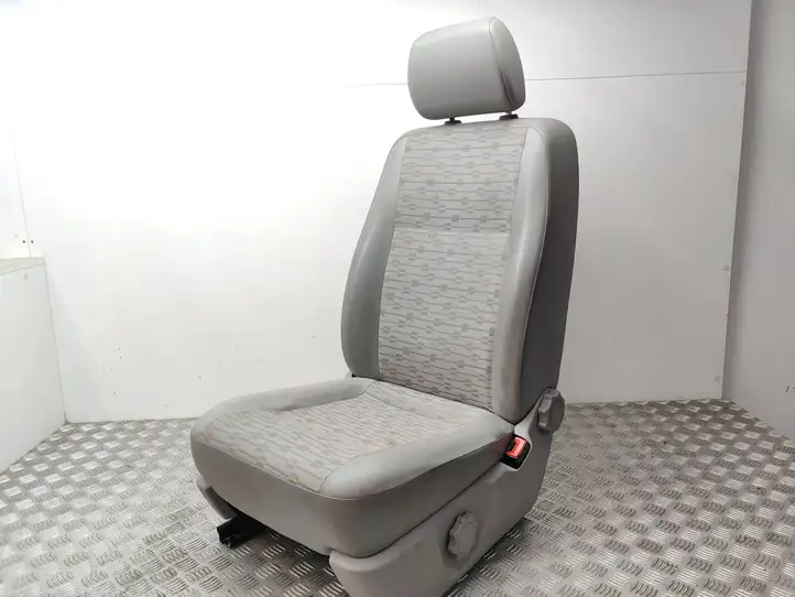 Volkswagen Transporter - Caravelle T5 (2009 - 2015) Переднее сиденье пассажира — фото 1