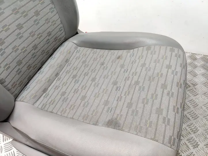 Volkswagen Transporter - Caravelle T5 (2009 - 2015) Переднее сиденье пассажира — фото 6
