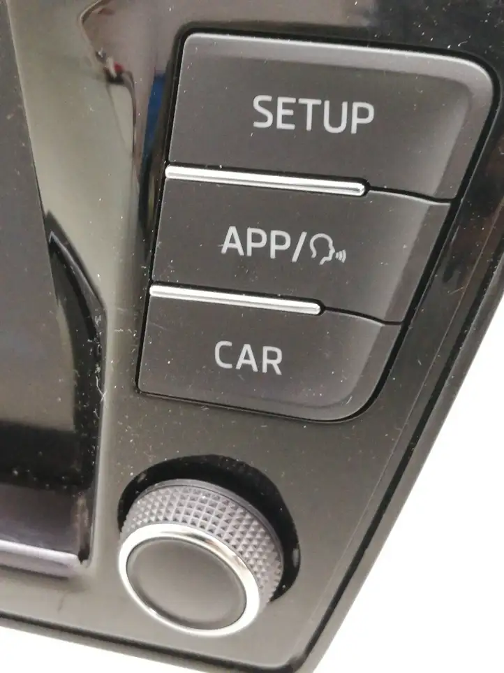 Skoda Fabia Mk3 (NJ) (2015 - 2021) 6V0035869H Магнитола / мультимедийная система — фото 4
