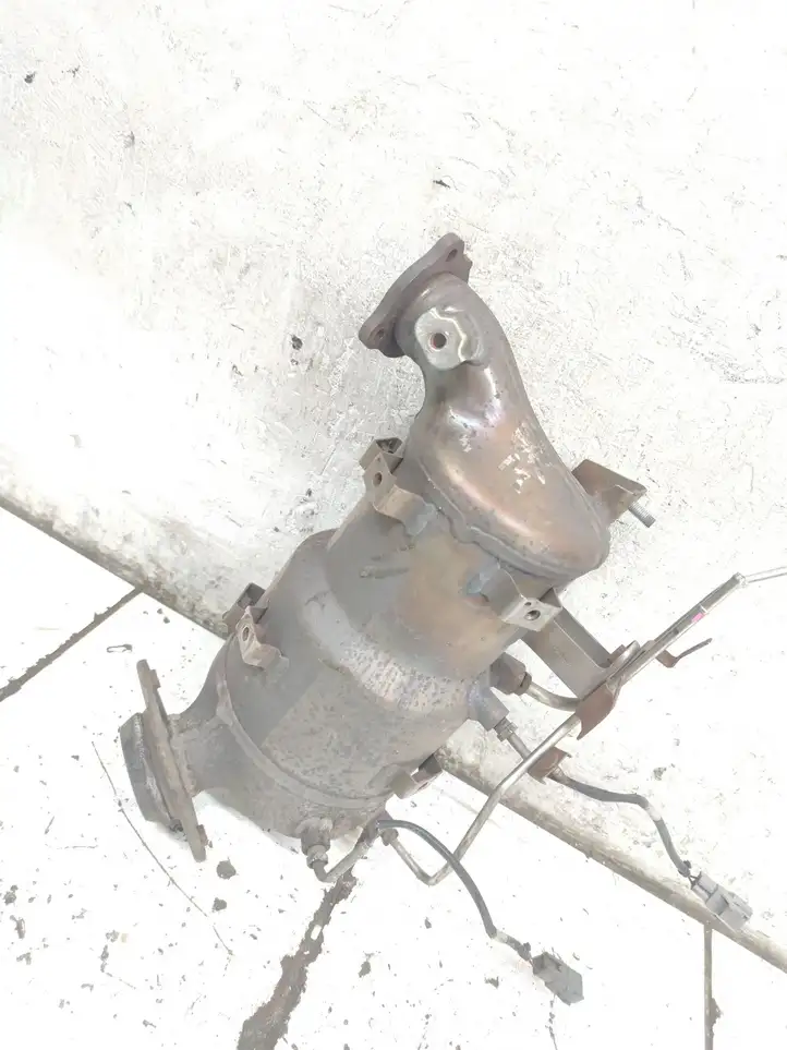 Toyota Avensis T270 (2009 - 2012) 0R060 Катализатор / DPF / FAP — фото 2