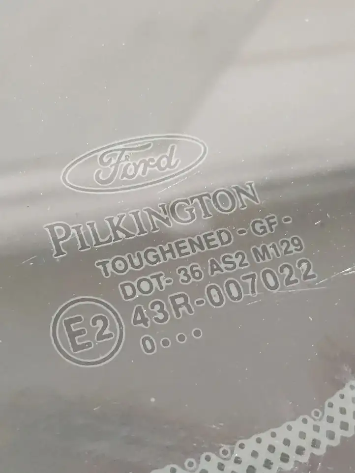 Ford Focus (1998 - 2004) AS2 Заднее боковое стекло — фото 2