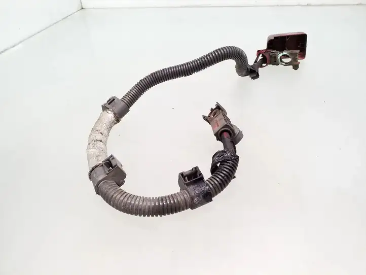 Toyota Avensis T250 (2006 - 2009) 8282320080 Плюсовой провод аккумулятора — фото 3