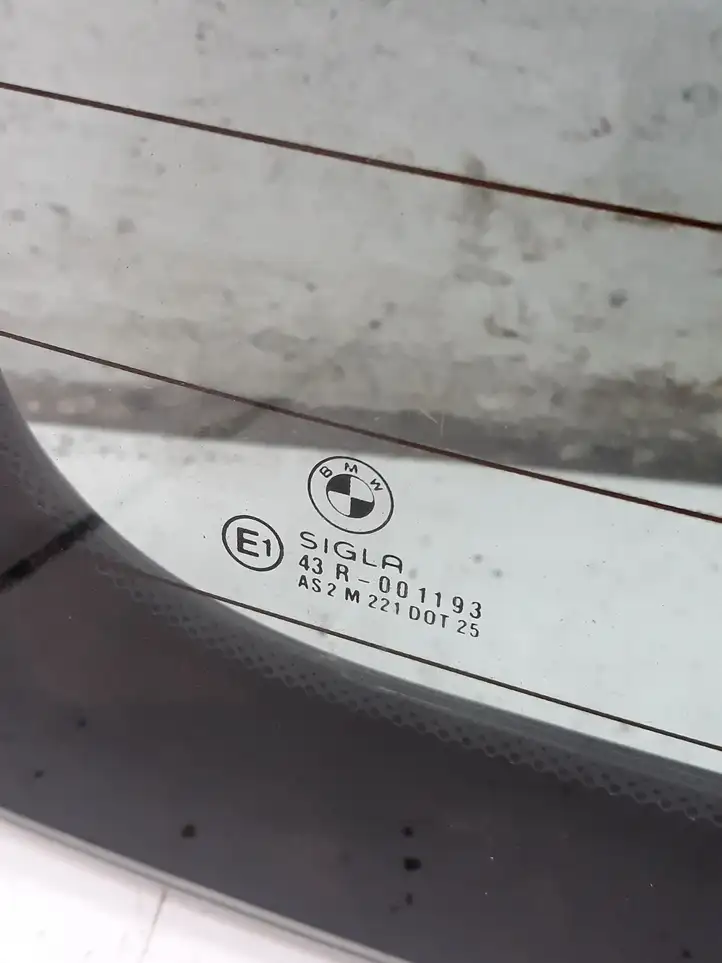 BMW 5 E39 (1996 - 2003) AS2 Заднее стекло — фото 3