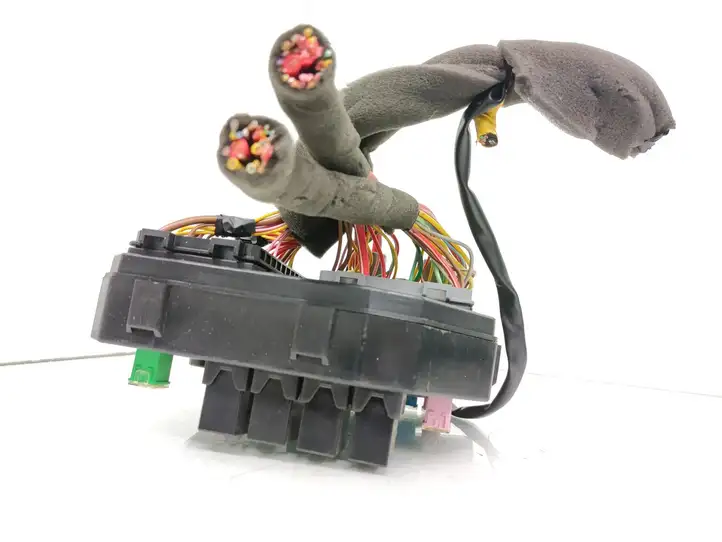 Chevrolet Captiva (2013 - 2016) 95381483 Блок предохранителей — фото 2