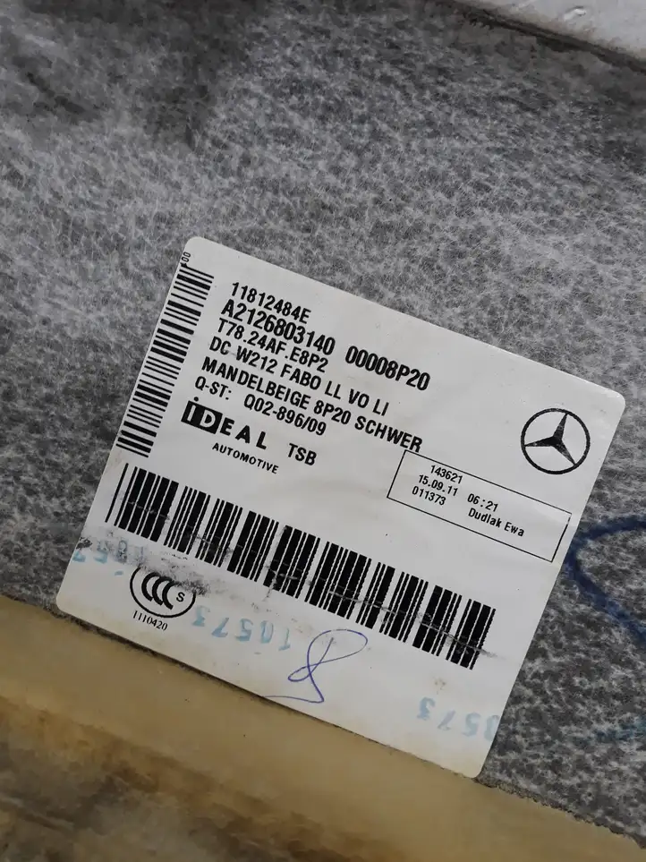 Mercedes-Benz CLS C218,X218 (2011 - 2017) A2126803140 Передний коврик салона — фото 6