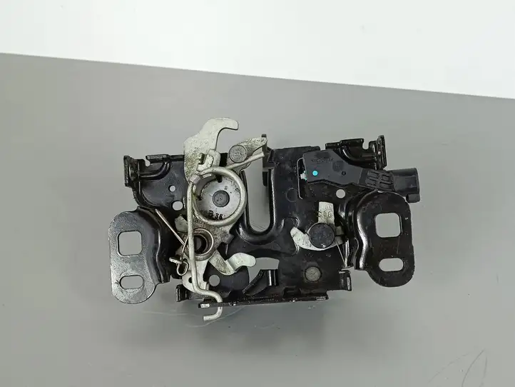 Jeep Grand Cherokee WL (2021 - ) Замок капота — фото 4
