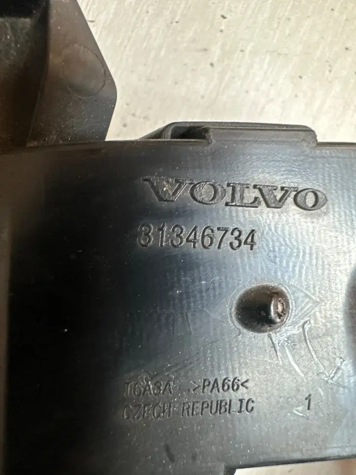 Volvo XC40 (2017 - ) 31346734 Плюсовой провод аккумулятора — фото 3