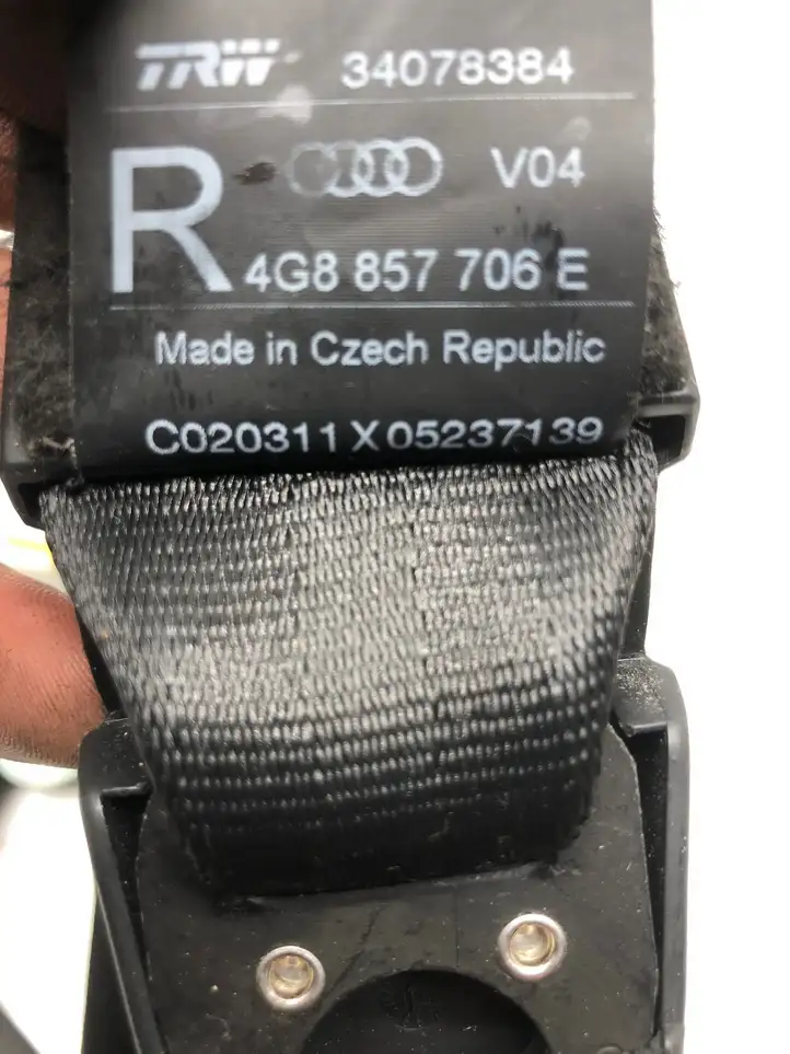 Audi A6 C7 (2011 - 2014) 4G8857706E Передний ремень безопасности — фото 7