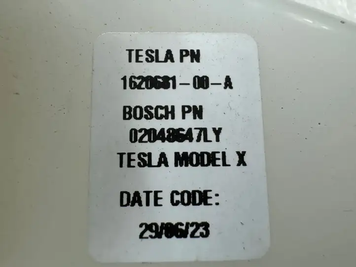 Tesla Model X (2021 - ) 162068100A Бачок тормозной жидкости — фото 2