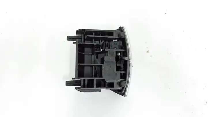 Mercedes-Benz C W204 (2007 - 2014) A2116800784 Кнопка бардачка — фото 5