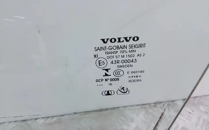 Volvo S90, V90 (2016 - 2020) 43R00043 Стекло передней двери — фото 2