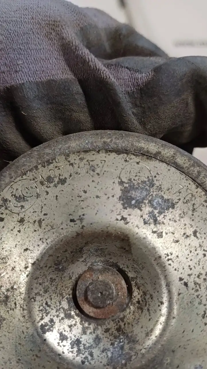 Mercedes-Benz Sprinter W906 (2006 - 2018) 37060856550 Кронштейн звукового сигнала — фото 1