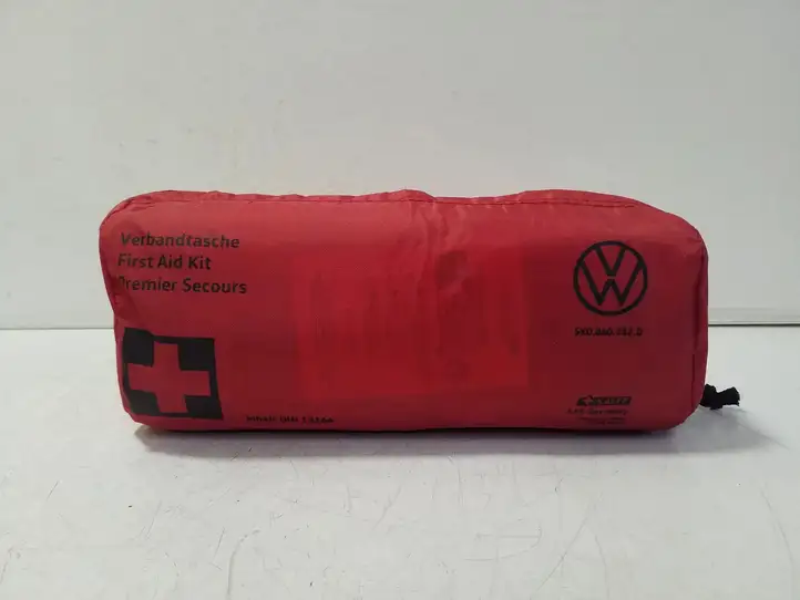 Volkswagen ID.4 (2020 - ) 5K0860282D Автомобильная аптечка — фото 1