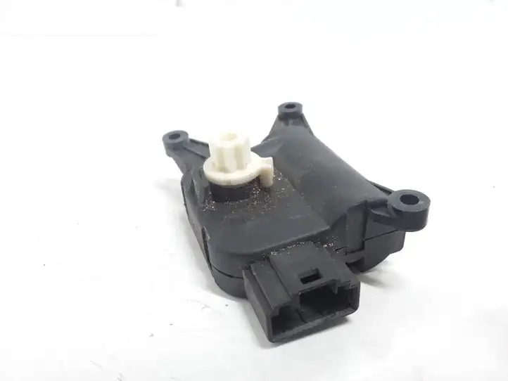 Volkswagen Touran I (2003 - 2010) 1K0907511 Двигатель задвижки потока воздуха — фото 2
