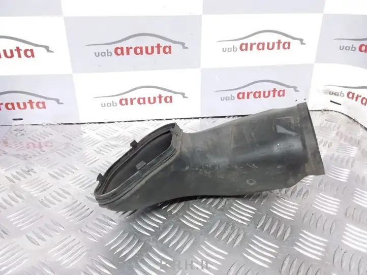 BMW 5 E60 E61 (2004 - 2010) 1371790057 Детали воздухозаборника — фото 1