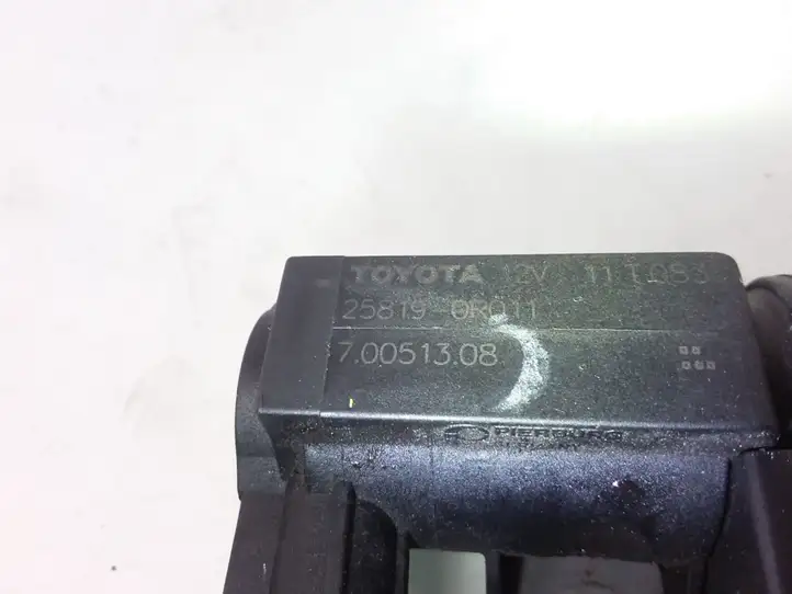 Toyota RAV 4 (XA30) (2006 - 2016) 258190R011 Соленоид турбины — фото 4
