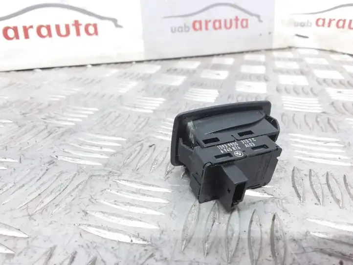 BMW 3 E90 E91 (2005 - 2012) 15939900 Кнопка стеклоподъемников — фото 1