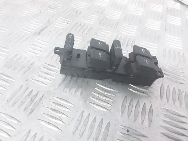 Volkswagen Bora (1998 - 2005) 03755010 Блок кнопок стеклоподъемников — фото 1
