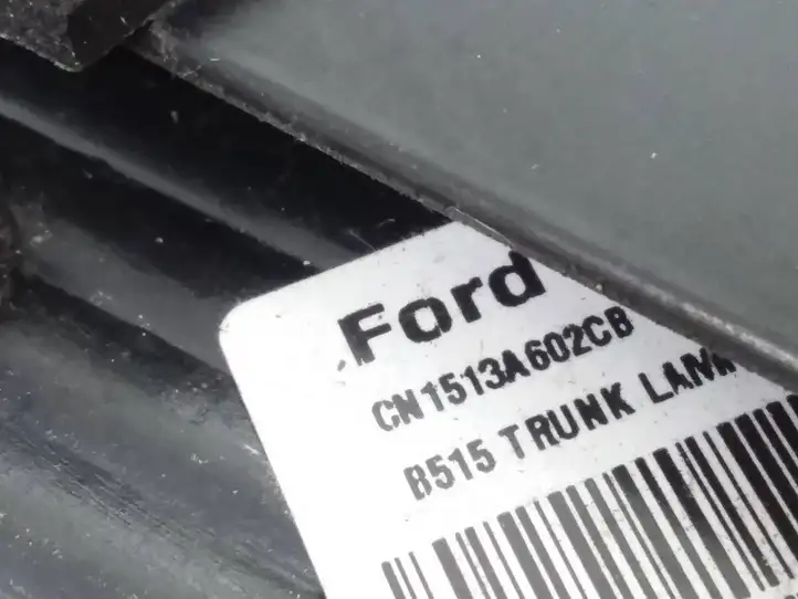 Ford Ecosport (2013 - 2018) CN15N224A37AB Задний фонарь в крышке багажника — фото 2
