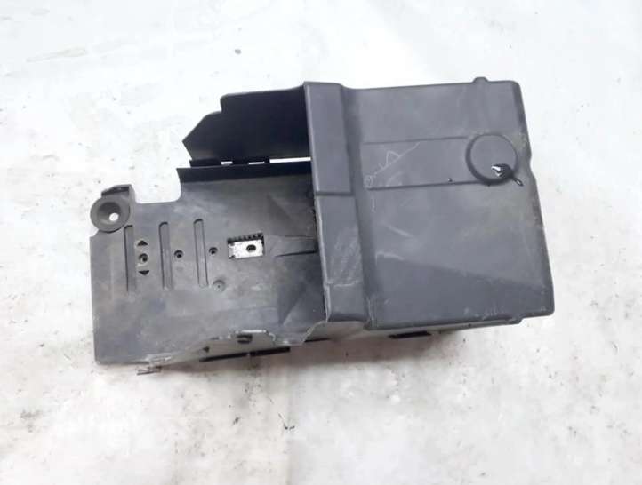 6G9110723AF Ford Mondeo MK IV Akumuliatoriaus dėžė