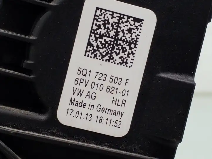 Volkswagen Golf VII (2013 - 2019) 5q1723503f Педаль акселератора — фото 5