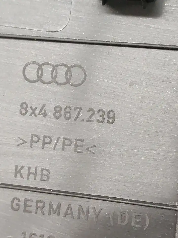 Audi A1 (2010 - 2014) 8X4867239 Нижняя обшивка стойки B — фото 5