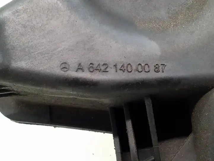 Mercedes-Benz CLS C219 (2003 - 2011) A6421400087 Резонатор впуска — фото 3