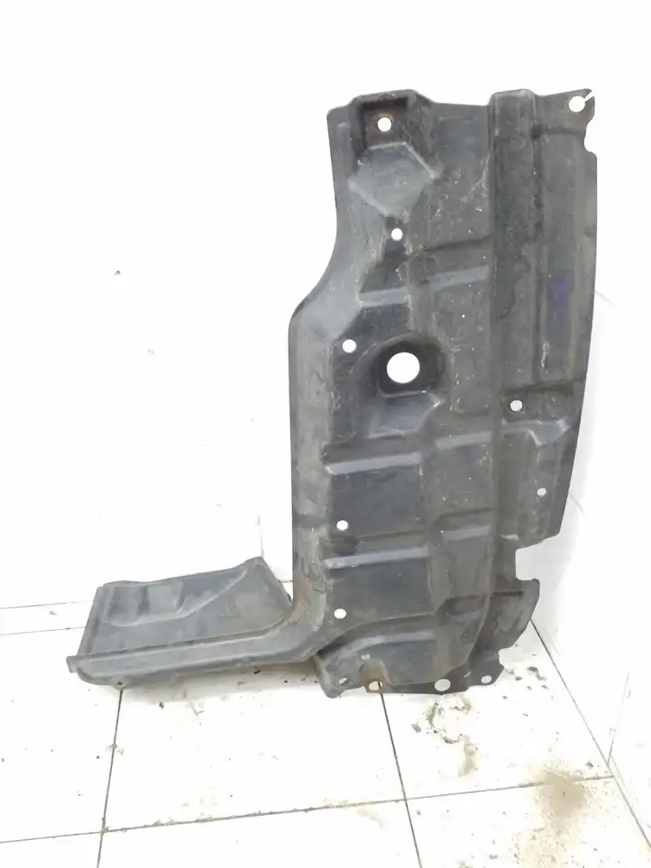 Toyota Yaris (2005 - 2009) 514420D050 Защита переднего бампера снизу — фото 2