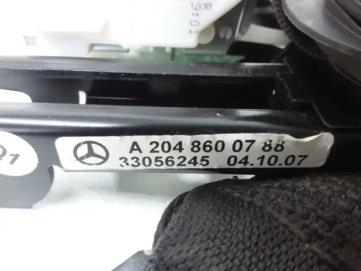 Mercedes-Benz C W204 (2007 - 2014) A2048605885 Передний ремень безопасности — фото 3