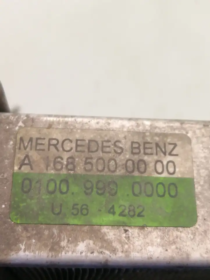Mercedes-Benz Vaneo W414 (2001 - 2005) A1685000000 Интеркулер — фото 3