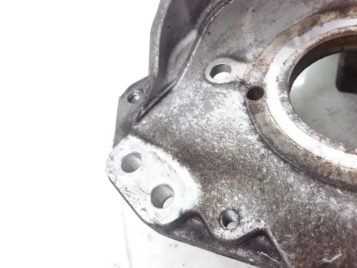 Skoda Octavia Mk2 (1Z) (2004 - 2013) 03L903143K Кронштейн генератора — фото 5